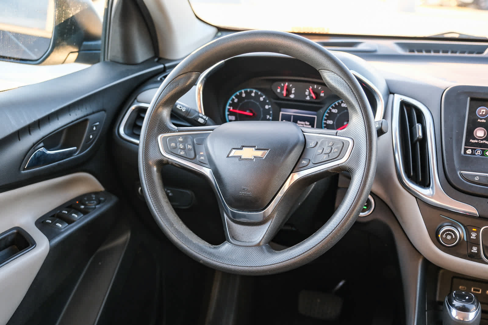 Used 2020 Chevrolet Equinox LS FWD image 13