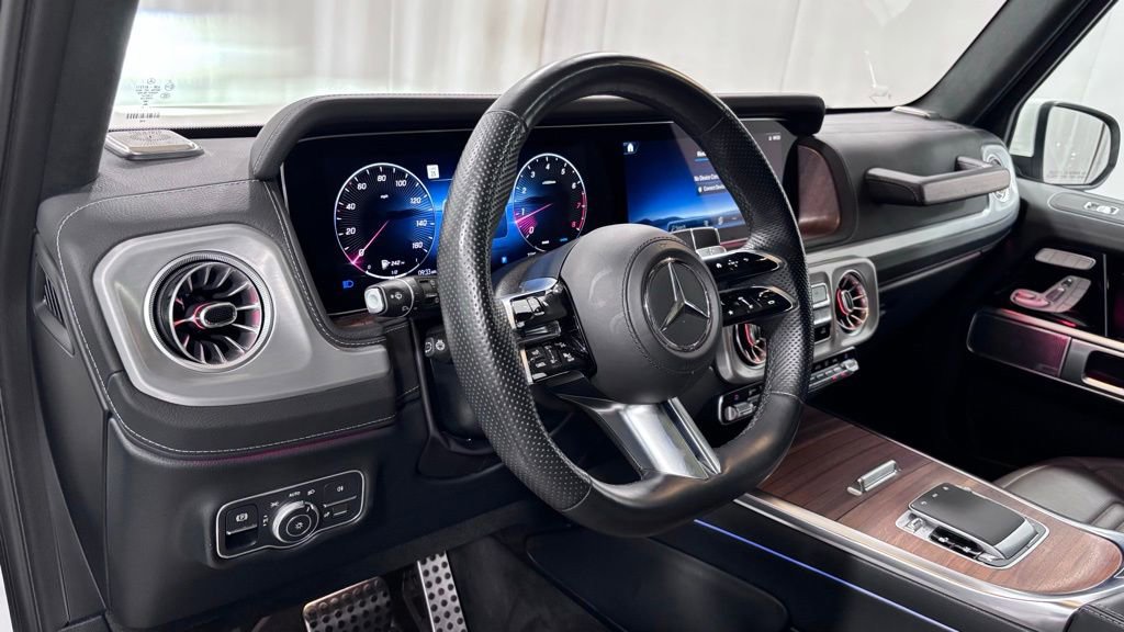 Used 2025 Mercedes-Benz G 550 image 10
