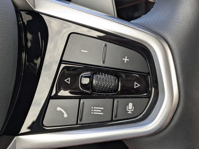 Used 2025 BMW M440i RWD image 26
