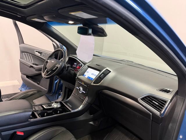 Used 2019 Ford Edge ST w/ Cold Weather Package AWD/4WD image 26