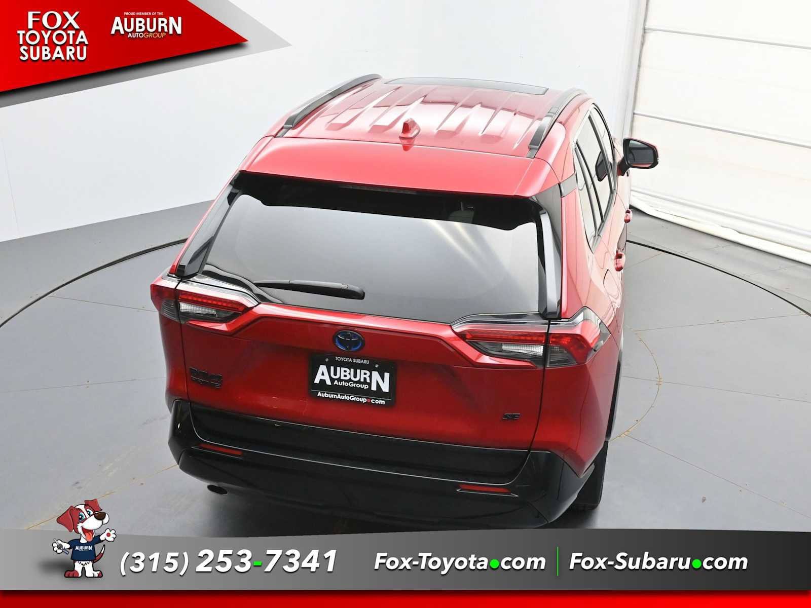 Used 2023 Toyota RAV4 SE w/ Weather & Moonroof Package AWD/4WD image 27