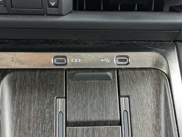 Used 2024 Lexus GX 550 w/ Cold Area Package AWD/4WD image 32