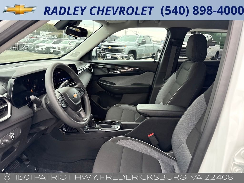 Certified 2025 Chevrolet TrailBlazer LT image 3