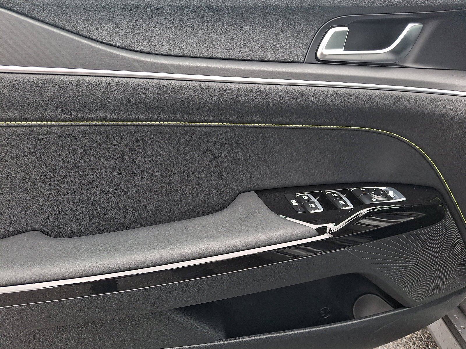 Certified 2025 Kia K5 GT image 12