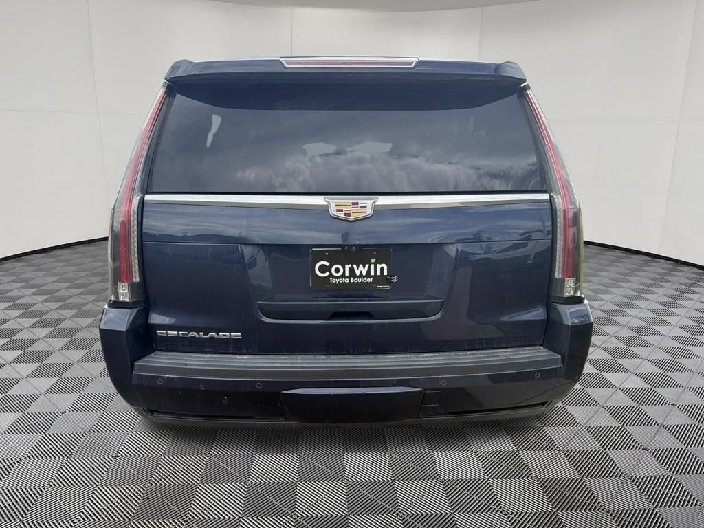 Used 2017 Cadillac Escalade ESV Platinum AWD/4WD image 7