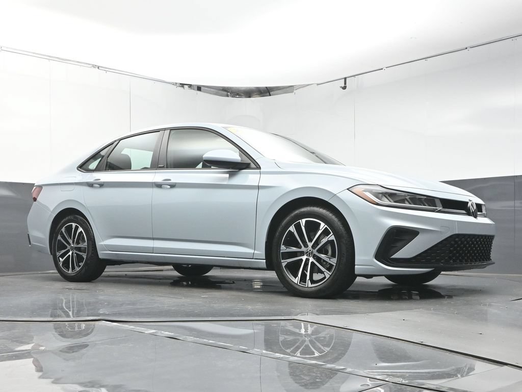 Used 2026 Volkswagen Jetta Sport FWD image 37