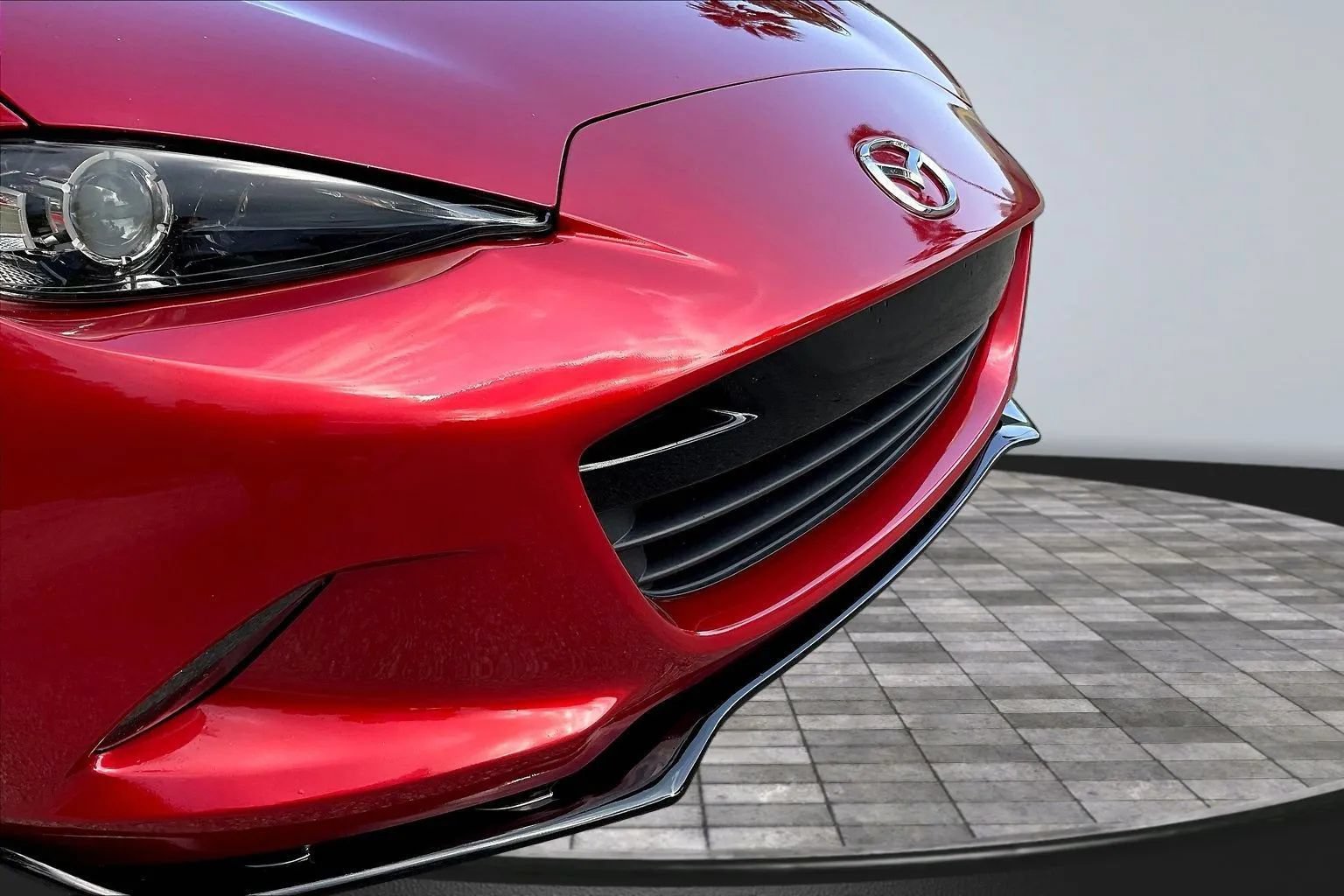 Used 2016 MAZDA MX-5 Miata Club w/ Brembo/BBS Package RWD image 30