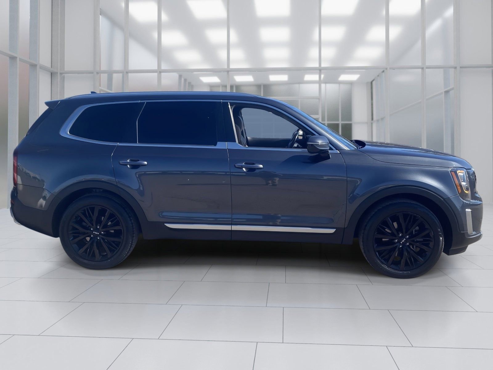 Used 2022 Kia Telluride SX w/ Towing Package image 7