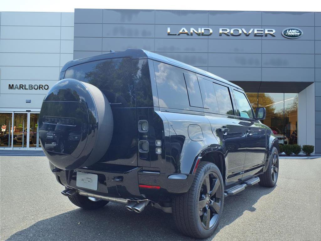New 2025 Land Rover Defender 110 V8 image 2