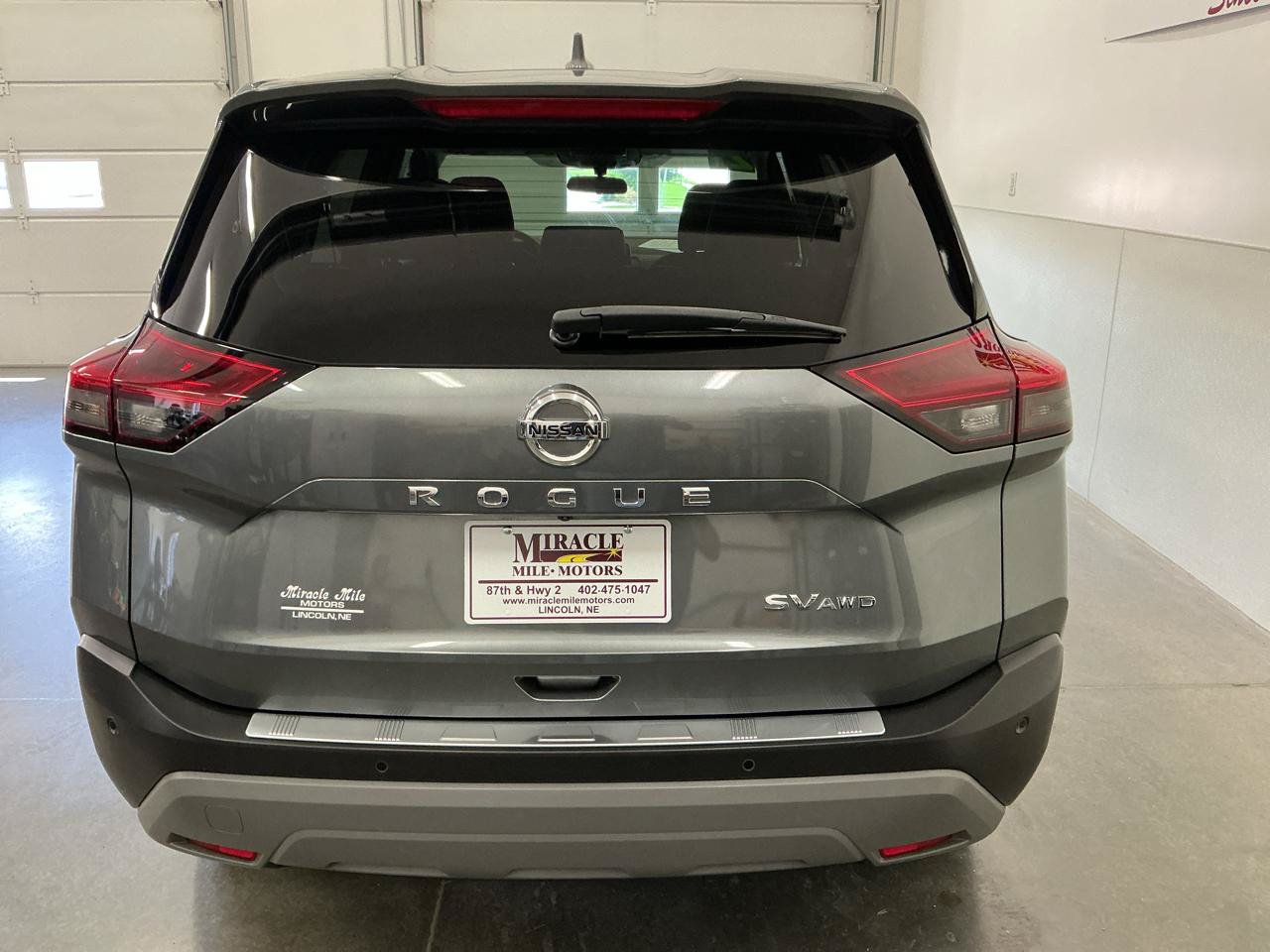 Used 2021 Nissan Rogue SV AWD/4WD image 5