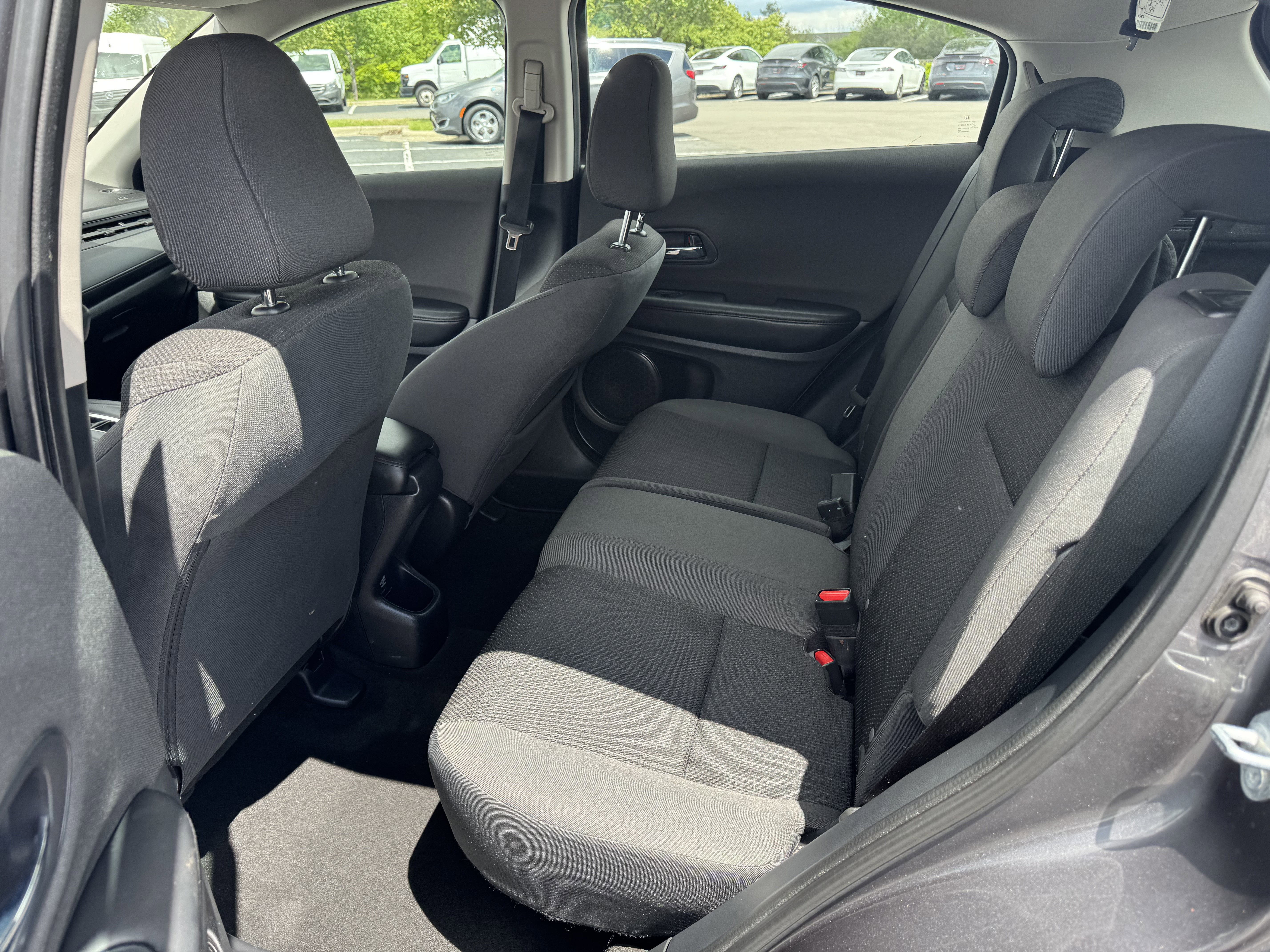 Used 2022 Honda HR-V LX image 14