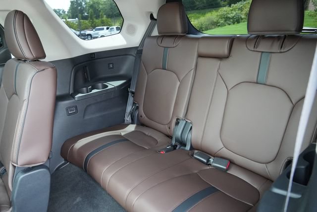 Used 2025 Honda Pilot Elite image 17