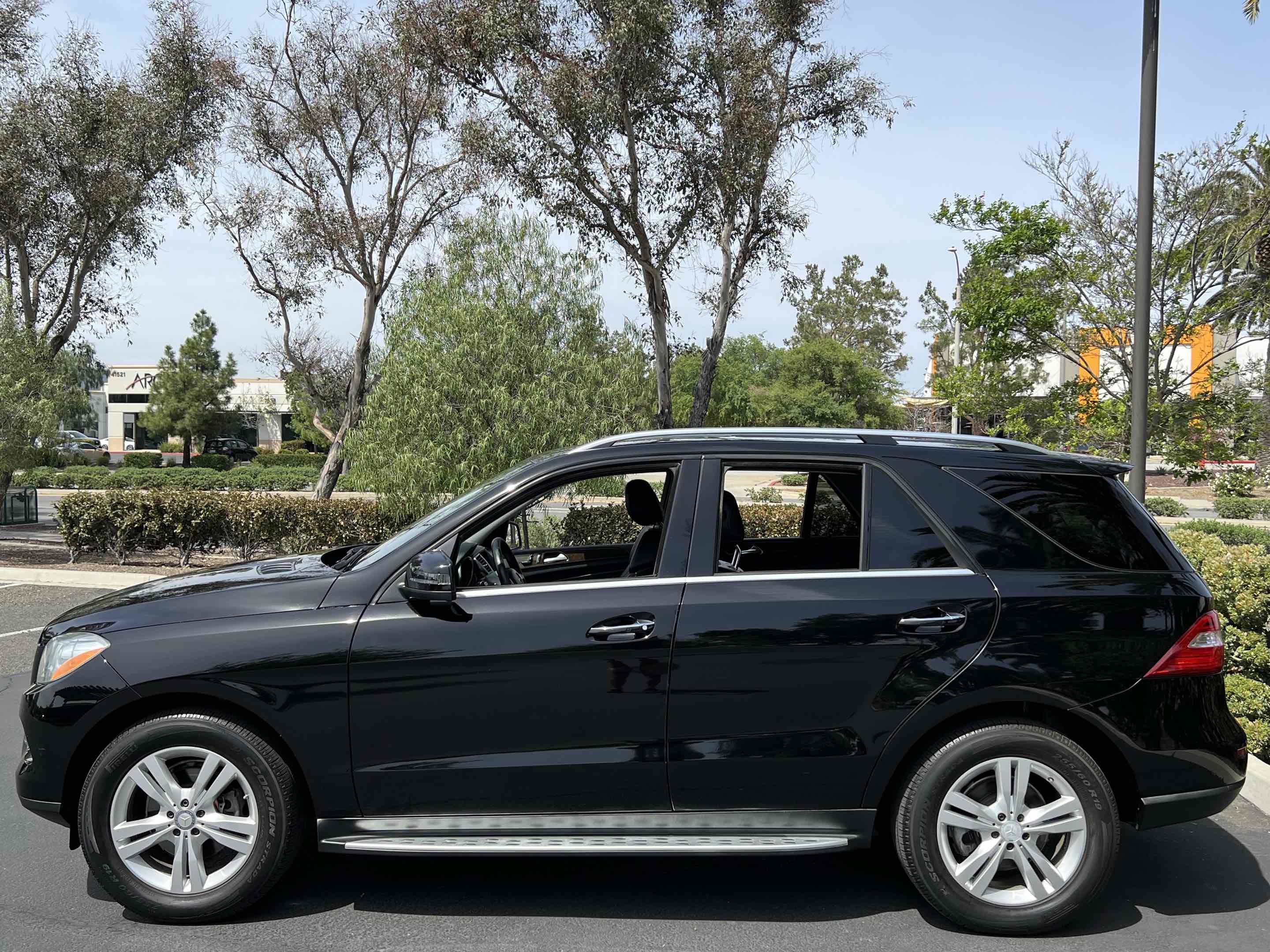 Used 2015 Mercedes-Benz ML 350 4MATIC w/ Premium 1 Package image 20