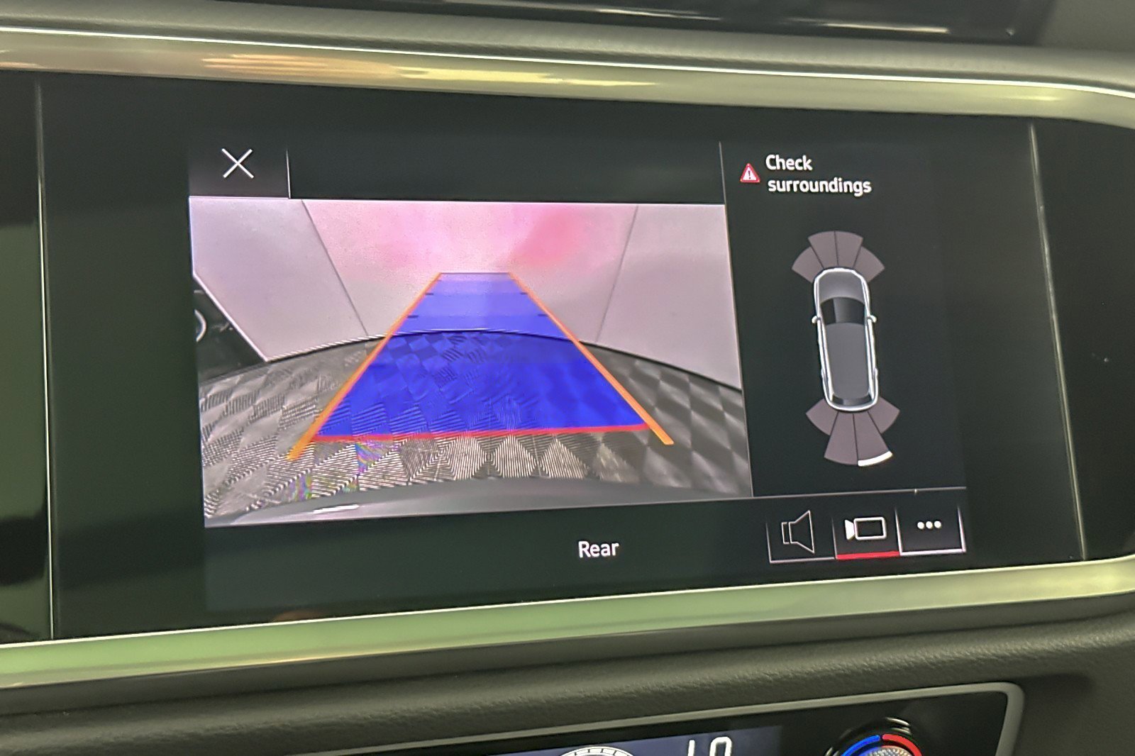 Used 2022 Audi Q3 2.0T Premium image 18