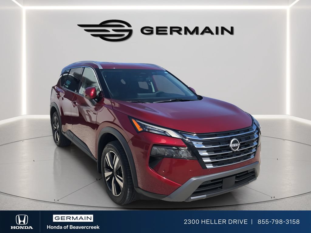 Used 2025 Nissan Rogue SL AWD/4WD image 1