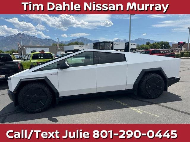 Used 2024 Tesla Cybertruck Cyberbeast AWD/4WD image 7