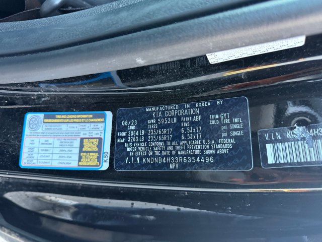 Certified 2024 Kia Carnival LX FWD image 28