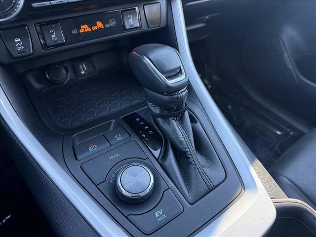 Used 2023 Toyota RAV4 XSE image 16