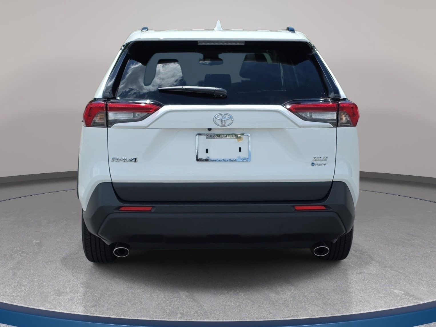 Used 2025 Toyota RAV4 XLE w/ Convenience Package AWD/4WD image 6