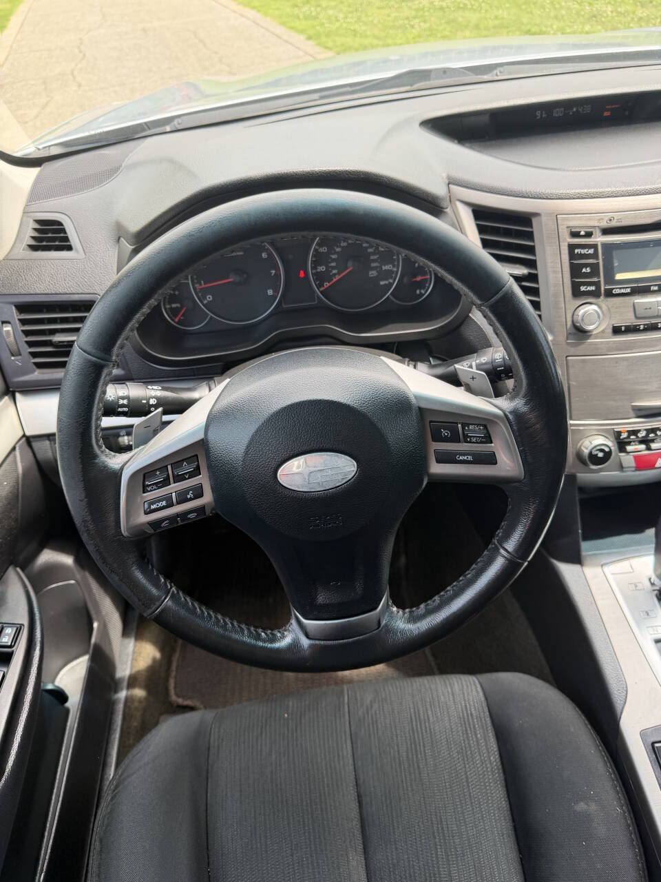 Used 2013 Subaru Outback 2.5i Premium w/ All-Weather Pkg AWD/4WD image 34
