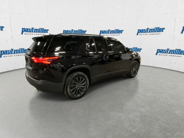Used 2024 Chevrolet Traverse RS image 11