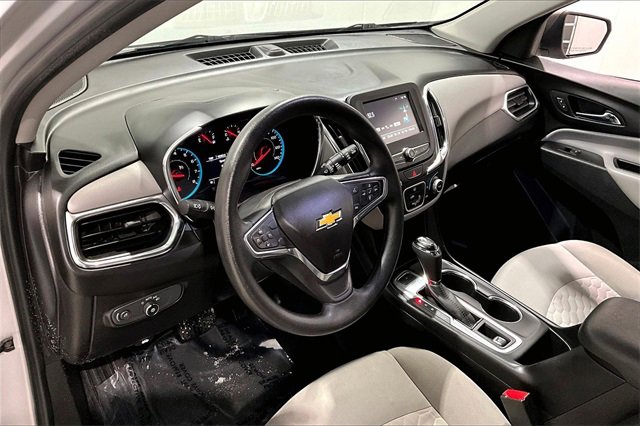 Used 2018 Chevrolet Equinox LS image 17