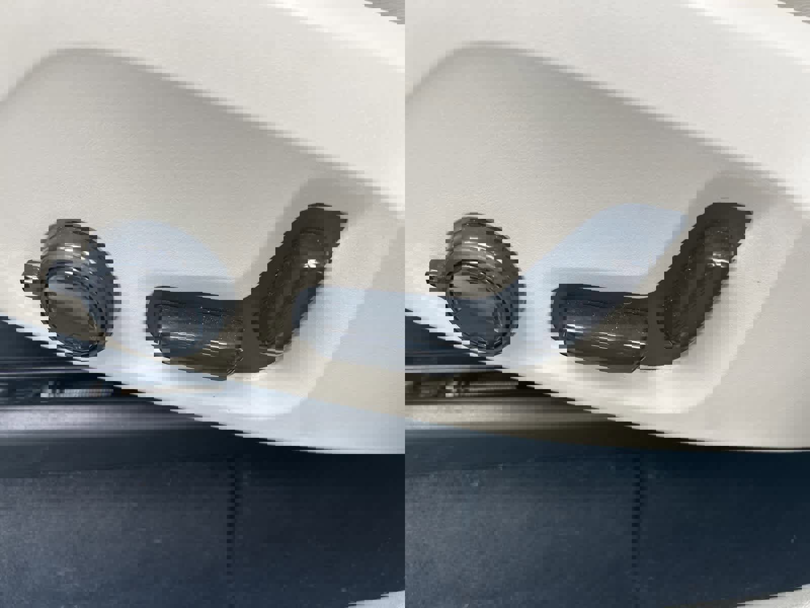 Used 2023 Volvo XC60 B5 Ultimate image 32