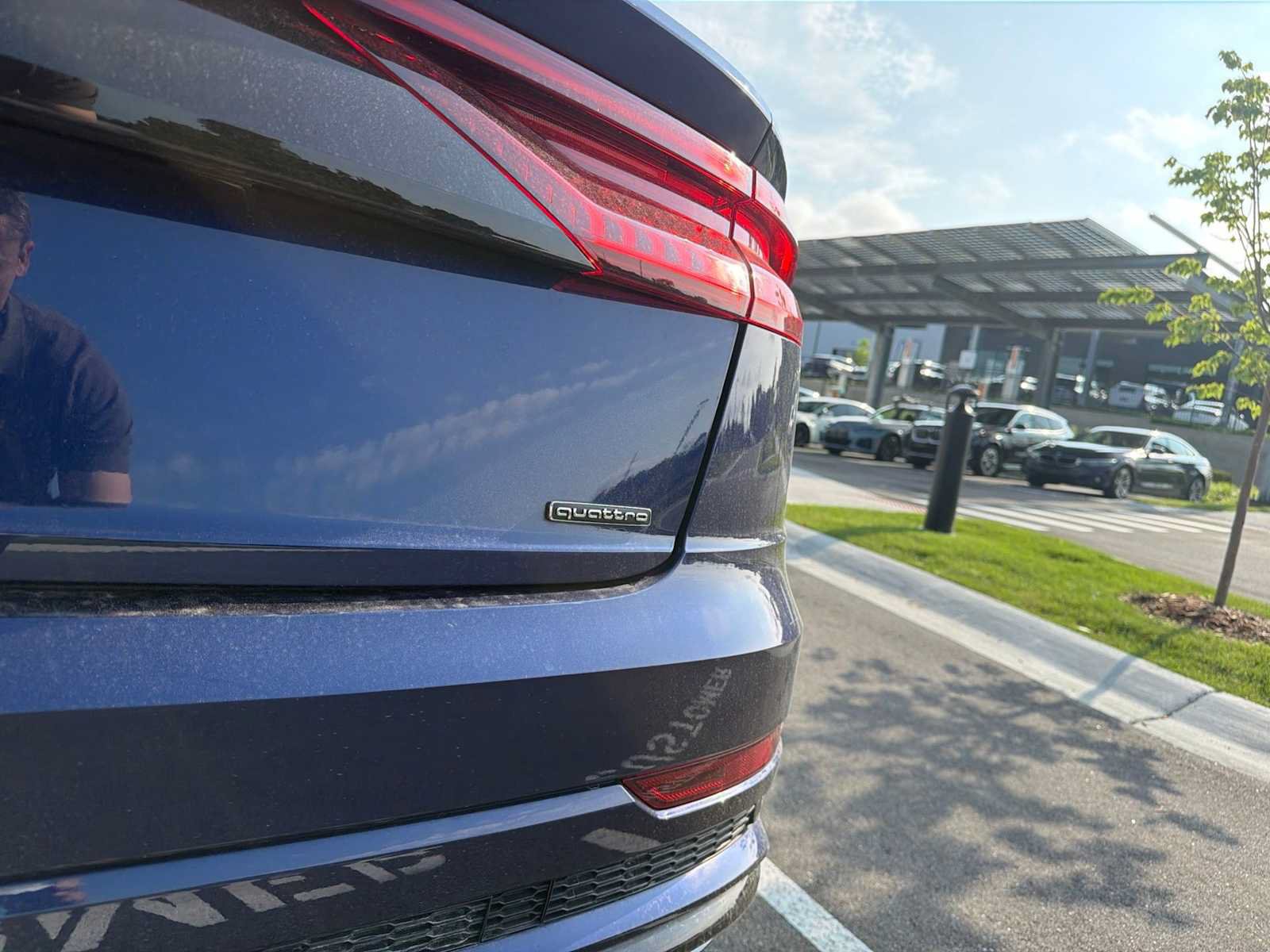 Used 2019 Audi Q8 Prestige w/ Year 1 Package AWD/4WD image 15