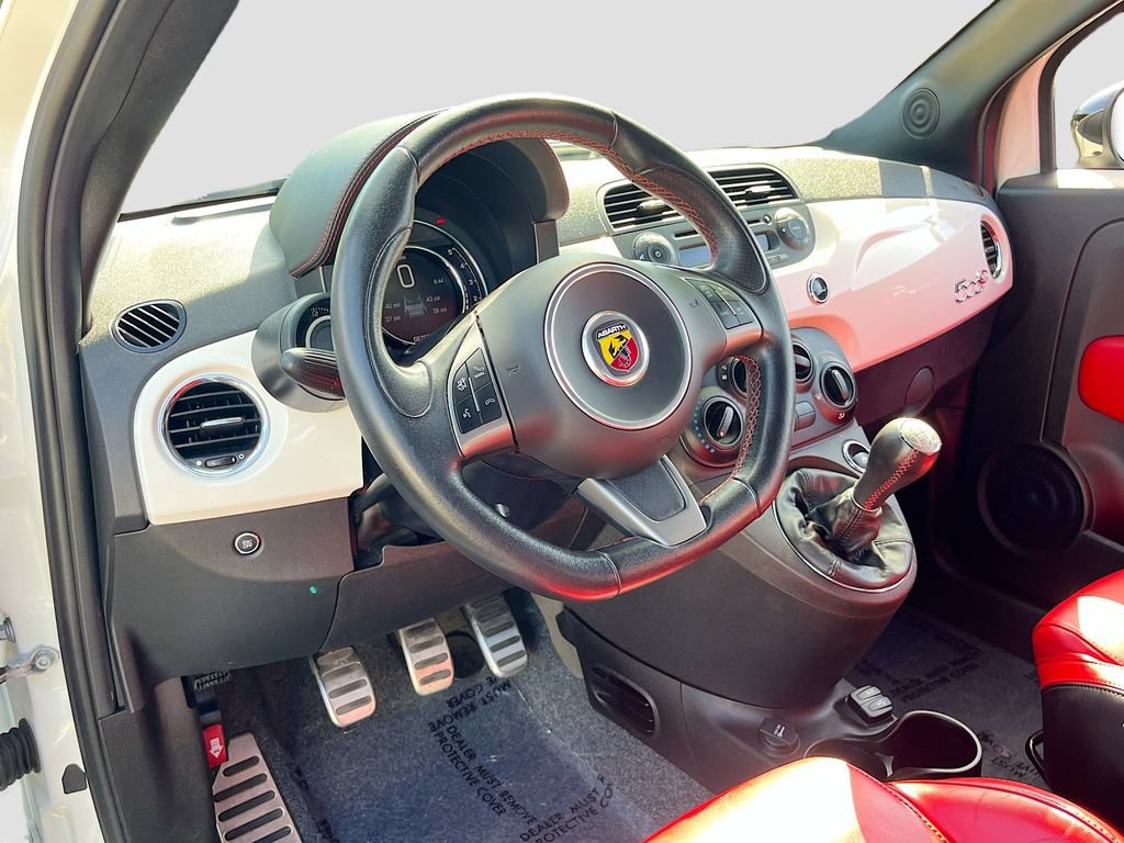 Used 2015 FIAT 500 Abarth FWD image 9