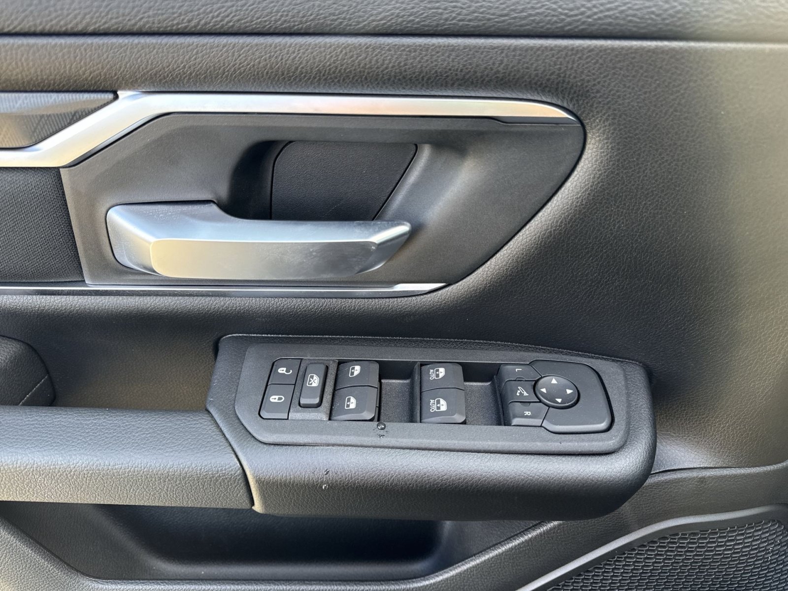 New 2026 RAM 1500 Big Horn AWD/4WD image 15