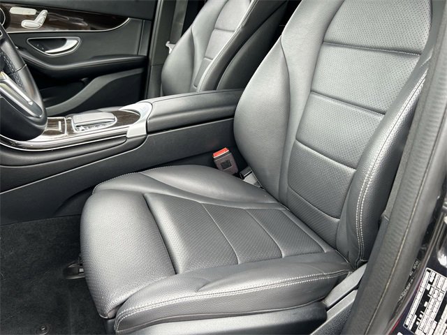 Used 2022 Mercedes-Benz GLC 300 4MATIC image 23