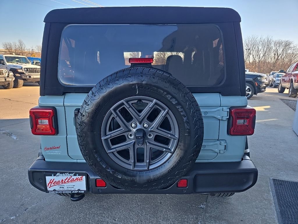 Used 2024 Jeep Wrangler Sport S image 8