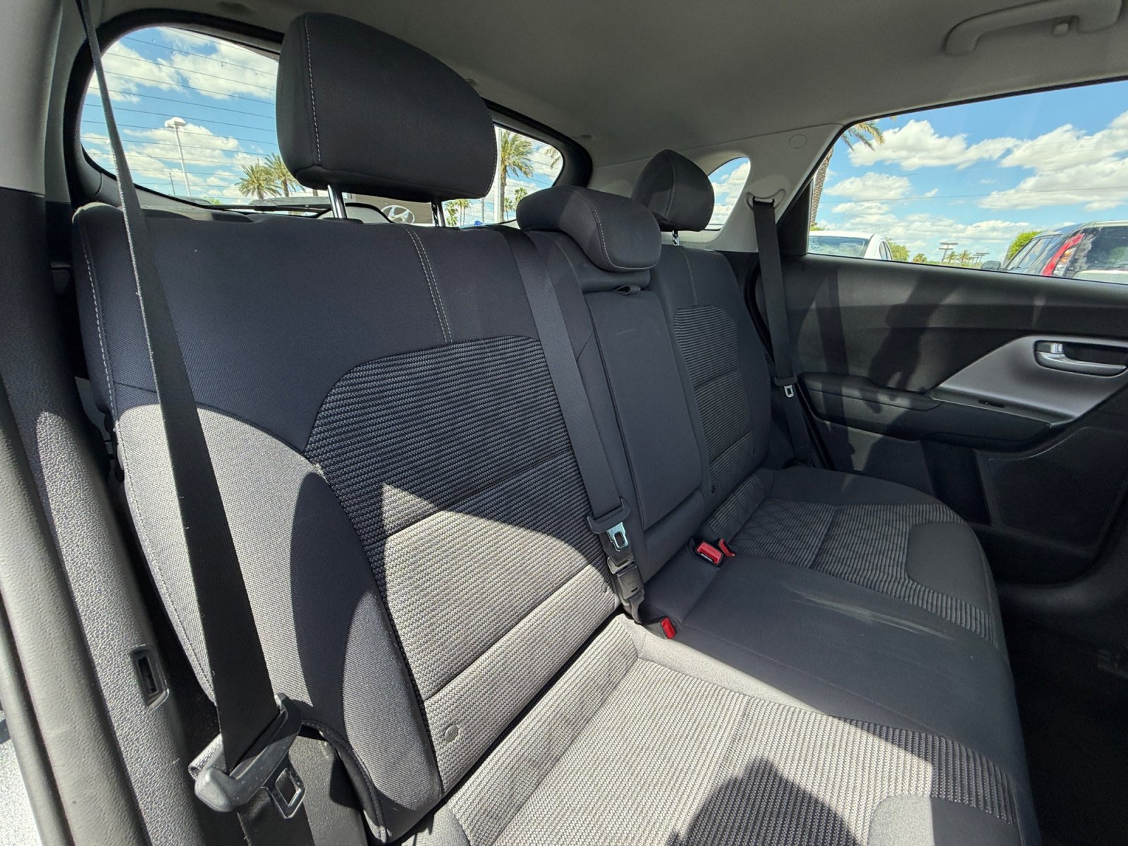 Used 2018 Kia Niro LX image 18