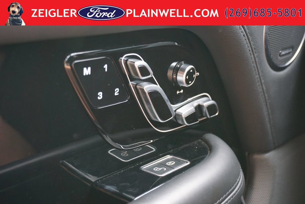 Used 2019 Land Rover Range Rover Supercharged AWD/4WD image 24