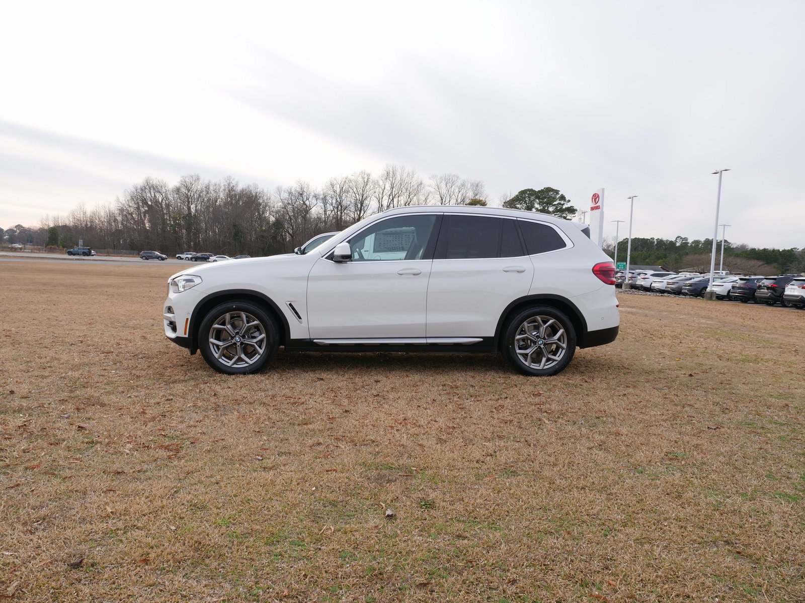Used 2021 BMW X3 xDrive30i w/ Premium Package image 7
