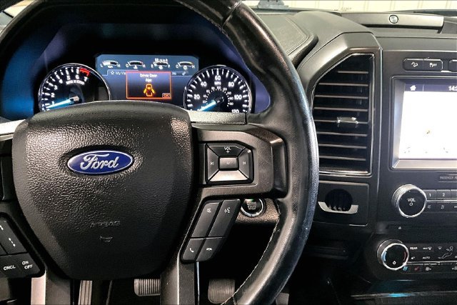 Used 2018 Ford Expedition Limited w/ Equipment Group 302A AWD/4WD image 12