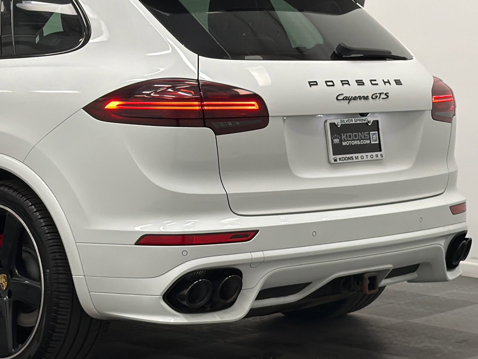 Used 2016 Porsche Cayenne GTS AWD/4WD image 7
