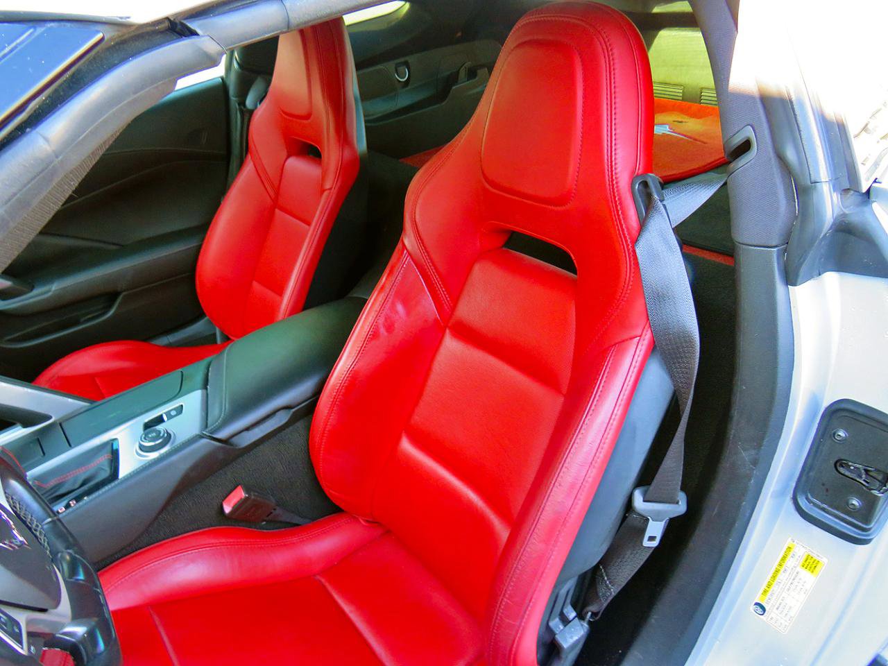 Used 2016 Chevrolet Corvette w/ Z51 Performance Package w/ Battery Protection Package RWD image 26
