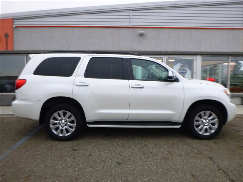 Used 2014 Toyota Sequoia Platinum AWD/4WD image 4