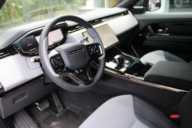 New 2025 Land Rover Range Rover Sport SV Edition Two image 24