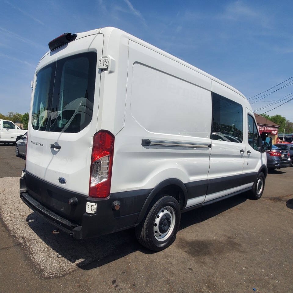 Used 2019 Ford Transit 250 148 Medium Roof RWD image 5