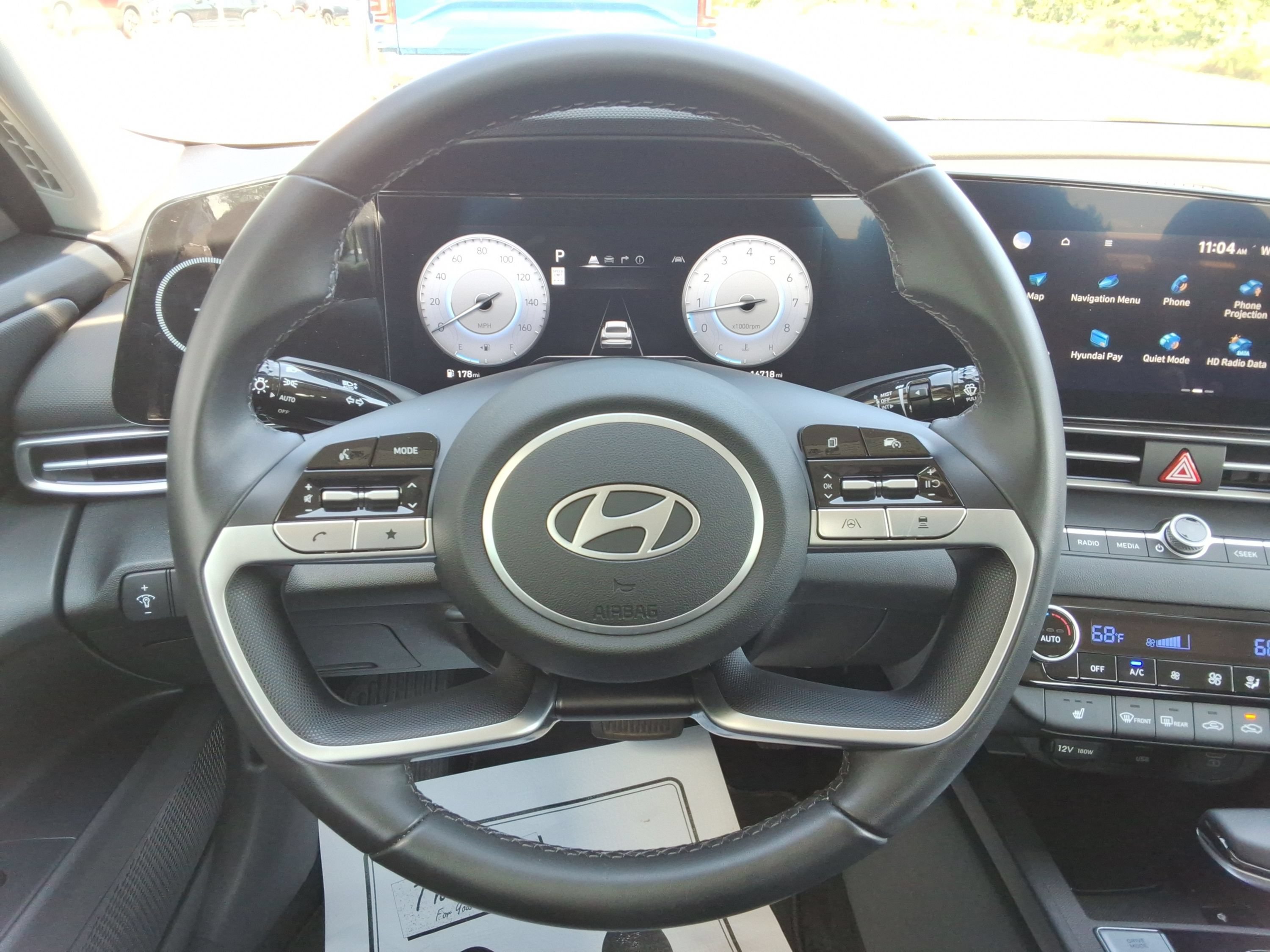 Used 2024 Hyundai Elantra SEL w/ Convenience Package FWD image 11
