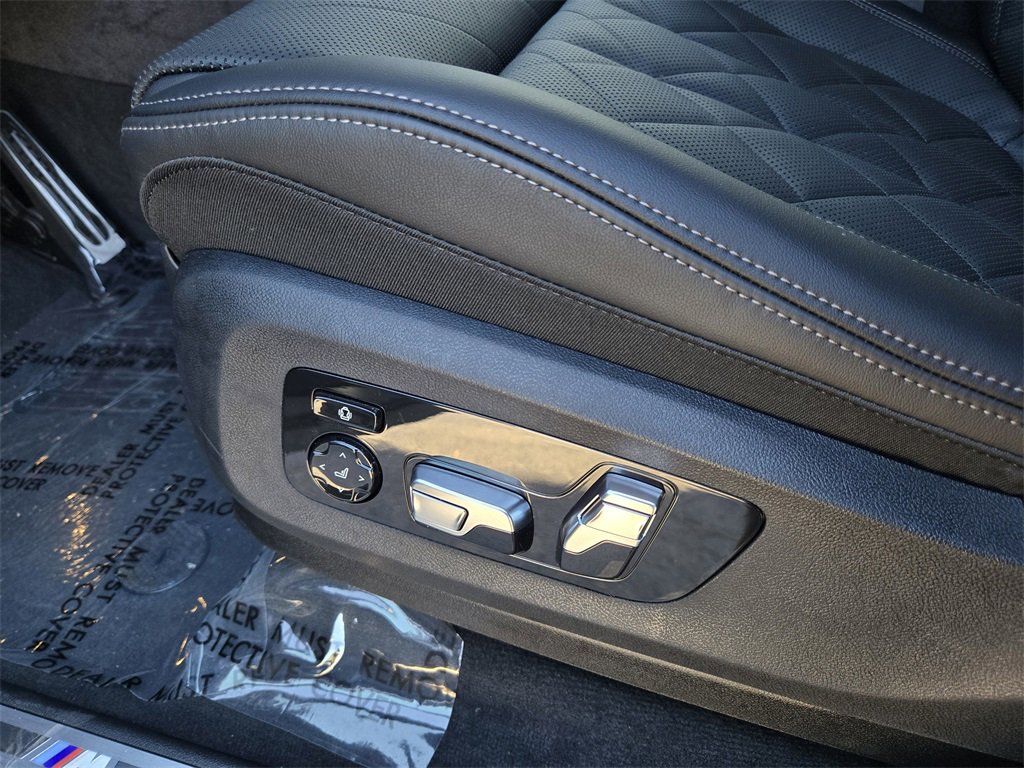 New 2026 BMW X7 xDrive40i w/ M Sport Package image 17