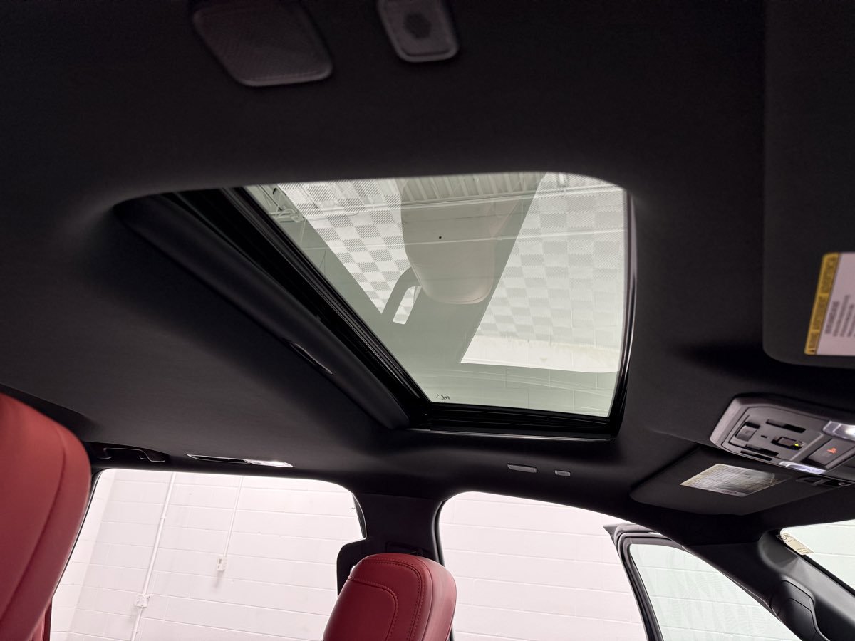 Used 2024 Toyota Sequoia Platinum image 37