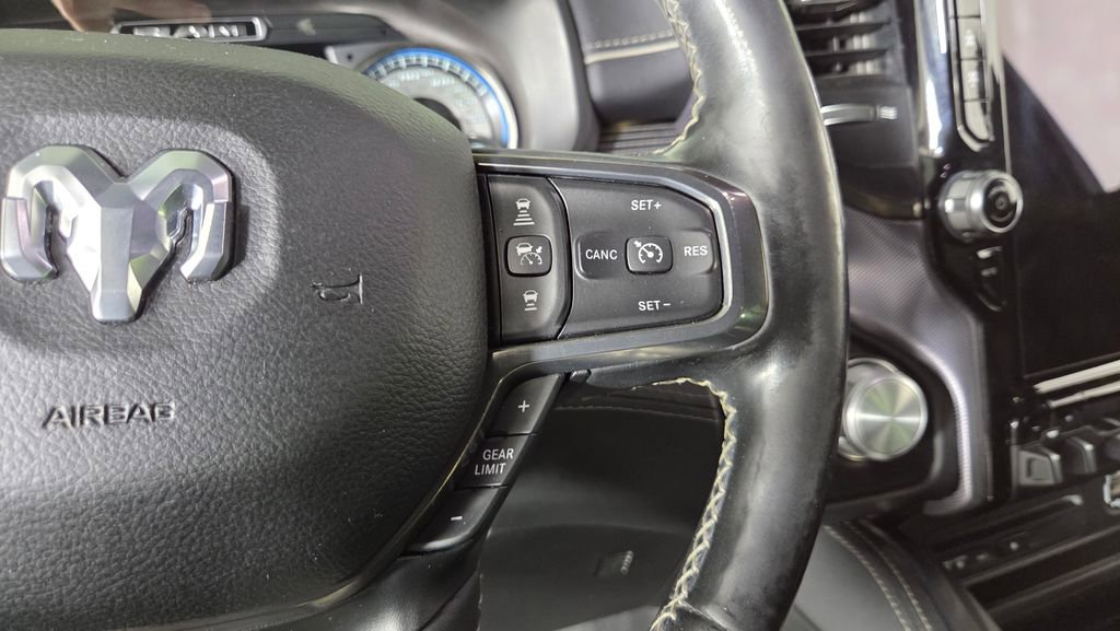 Used 2019 RAM 1500 Limited w/ Advanced Safety Group AWD/4WD image 17