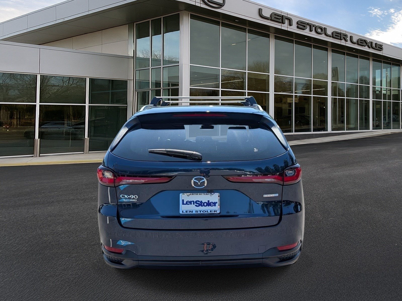 Used 2024 MAZDA CX-90 Plug-In Hybrid w/ Preferred AWD/4WD image 4