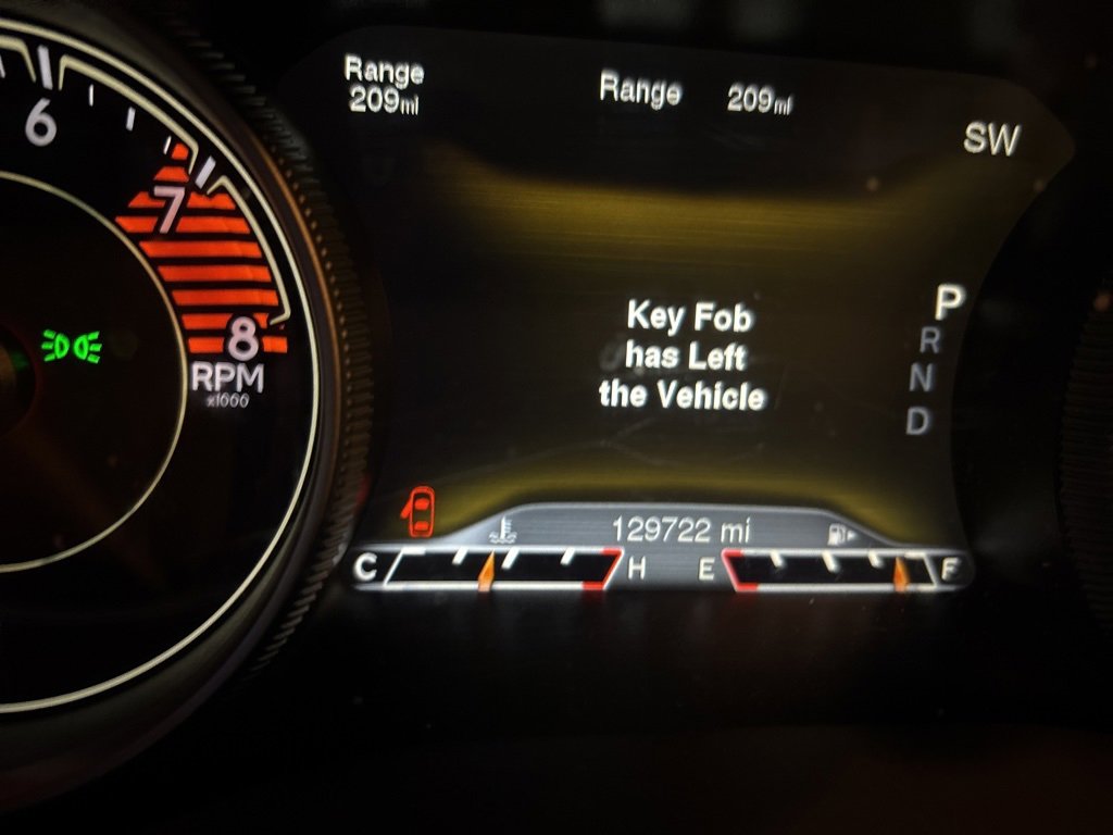 Used 2016 Jeep Cherokee Trailhawk w/ Comfort/Convenience Group image 15