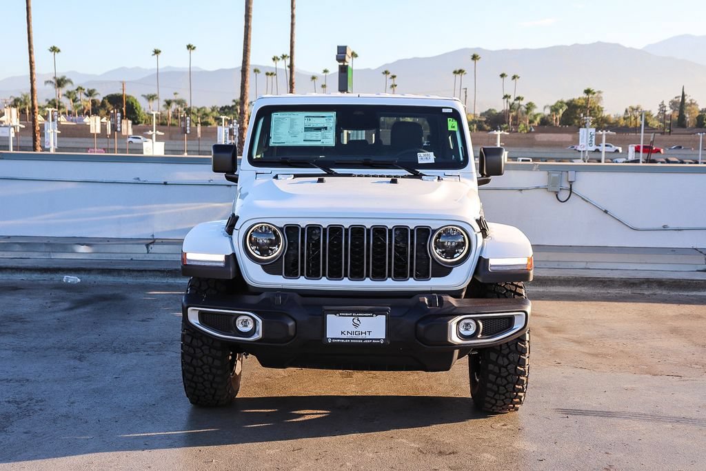 New 2026 Jeep Gladiator Sport AWD/4WD image 3