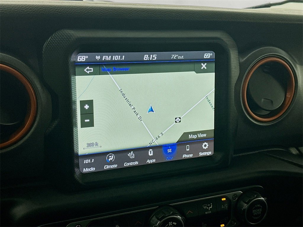 Used 2023 Jeep Gladiator Mojave w/ Cold Weather Group image 19