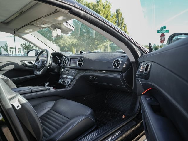 Used 2017 Mercedes-Benz SL 550 image 9